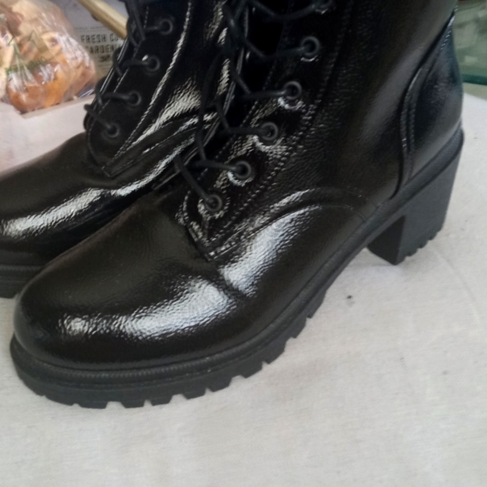 Black Women's Lace-Up Ankle Boots Patent Leather